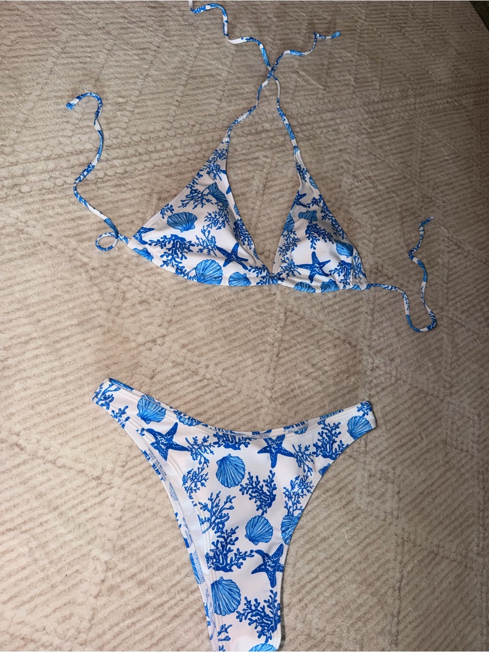Women's White Bikini Set with Blue Shell Print - Triangle Top